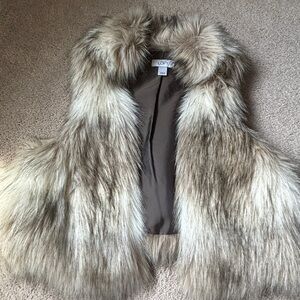 Loft cropped faux fur vest